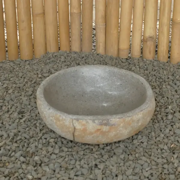 Product image 1 of the product “Water basin made of river stone. Model 2, approx. 29 x 33 x 14cm height. ”